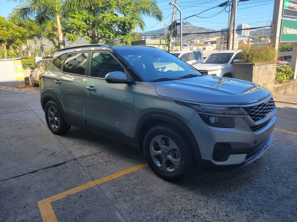 Kia Seltos 2022 - Foto 3