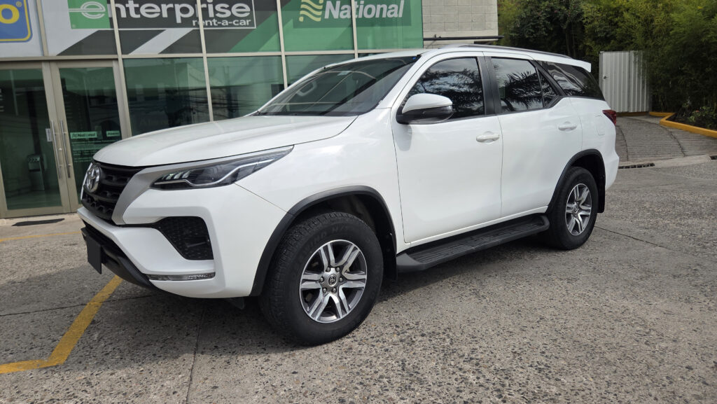 Toyota Fortuner 2023