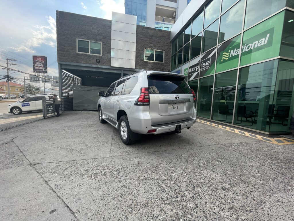 Toyota Prado 2022 - Foto 2