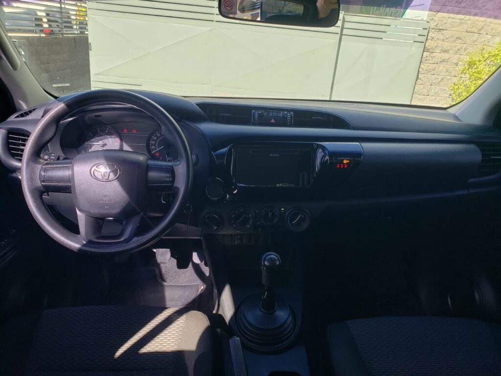 Toyota Hilux 2023 - Foto 3