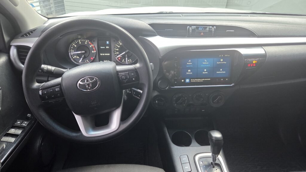Toyota Hilux 2023 - Foto 3